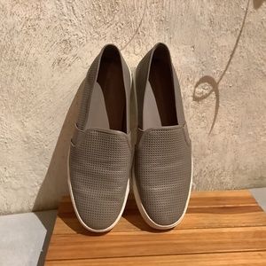 Tan size 8 Vince